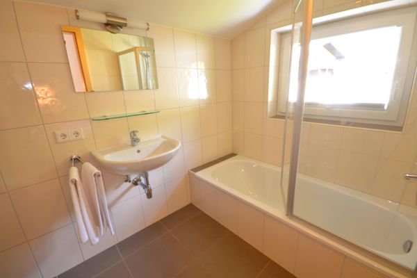 Florianiweg Penthouse Cooper Bad Gastein - Bathroom