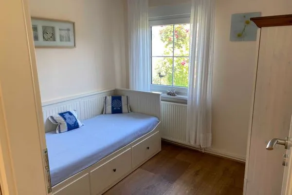 Schlafzimmer  (ULM14a) Ferienhaus "Strandmuschel"