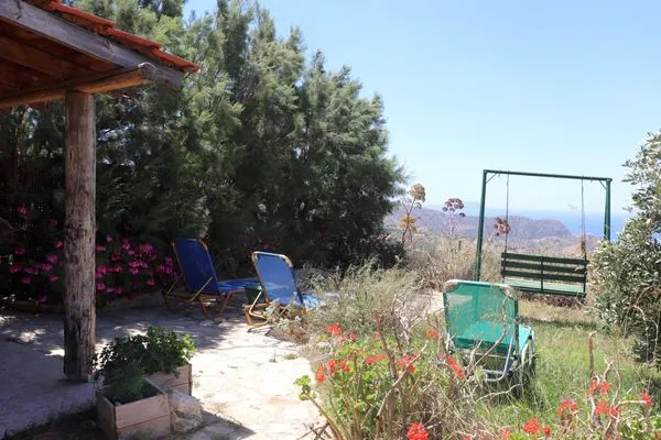 Garden  Vangelis-Triopetra