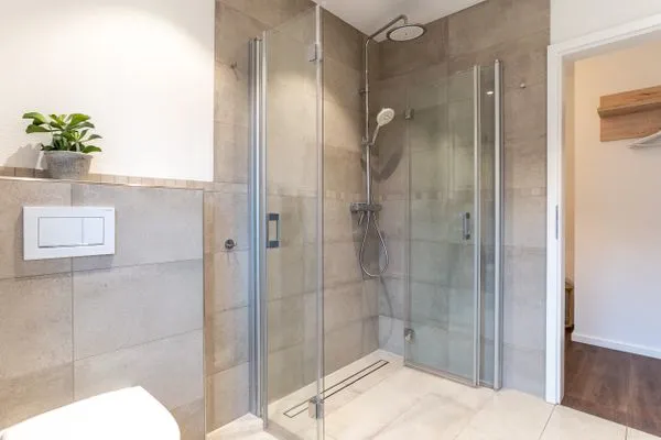 Appartementhaus Olsdorfer Straße Appartement Glücksmomente unten SPO Dorf - 