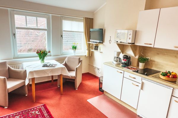  Gästehaus Röll - Wohnung 2  - Wohnzimmer