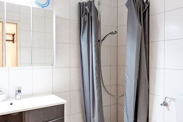  Ferienappartement Edelweiß Ferienwohnungen in Füssen - Badezimmer