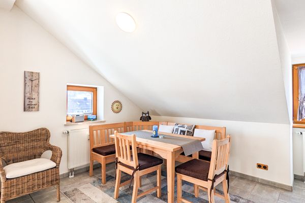  Ferienwohnung Forggensee Ferienwohnungen in Roßhaupten - Wohnzimmer