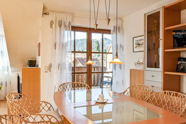  Ferienwohnung Schmölzer Ferienwohnungen in Roßhaupten - Wohnzimmer