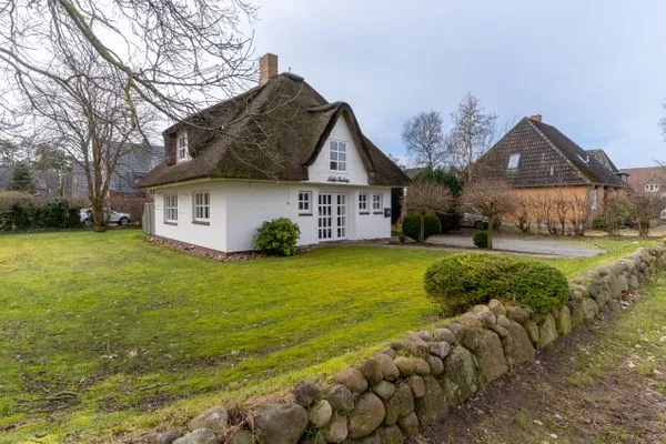 Haubarg Reetdachhaus Lüttje Haubarg SPO Dorf - 