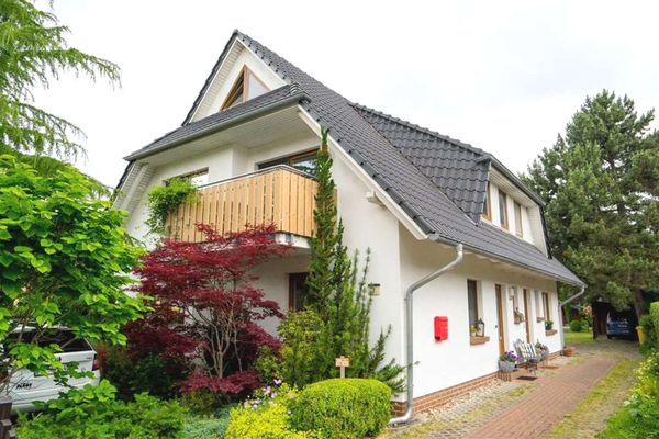  Darßer Weg 7 Wohnung 2 Zingst - Fassade / Eingang