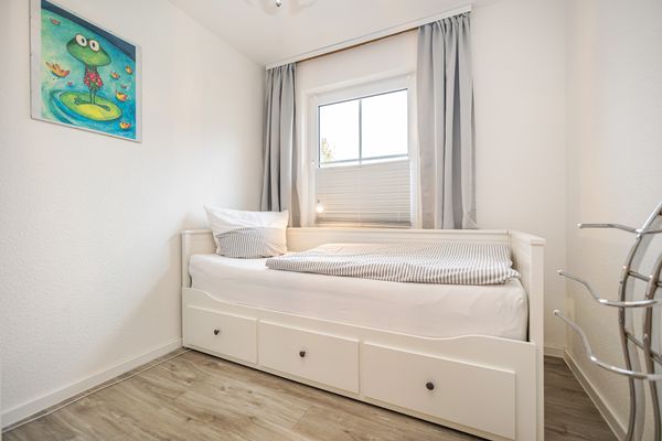  Störtebekerstrasse 10b Wohnung 2 Zingst - Schlafzimmer