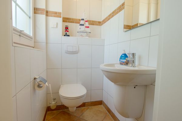  Mine Heimat Weg 11  Haus Seewolf Zingst - Badezimmer