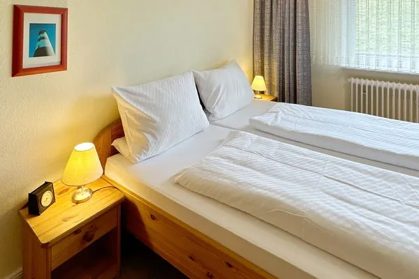 Schlafzimmer der Ferienwohnung Kreft in Wittdün auf Amrum Haus Seeadler Ferienwohnung *Kreft*