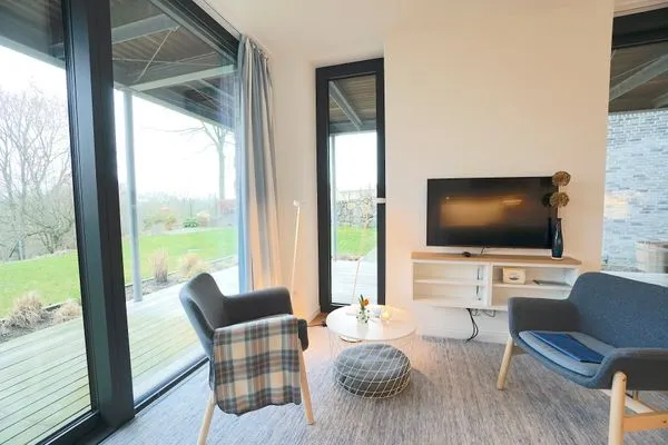 TV / Multimedia  Helle Ferienwohnung 'Eichkamp' für zwei Personen in ruhiger Wohnlage in Eckernförde