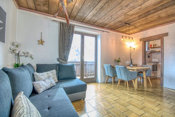 Haus Kitzsteinhorn Top 7  - Living room
