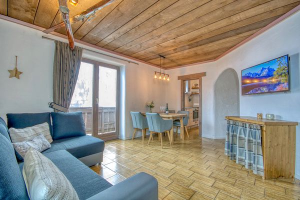Haus Kitzsteinhorn Top 7  - Living room