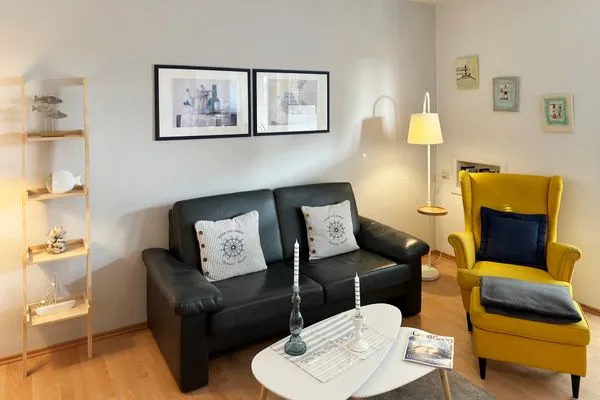 Wohnzimmer der Ferienwohnung Kniepsand in Wittdün auf Amrum Haus Diana Ferienwohnung „Kniepsand"
