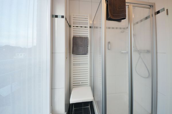  Ferienwohnung Mittelpunkt - Haus Mittelpunkt Wangerooge - Badezimmer