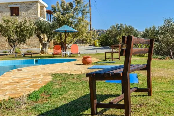 Garden  Petra-Mare 3