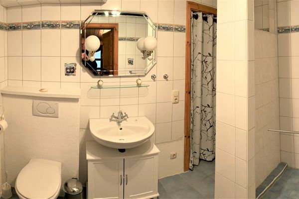 FERIENWOHNUNGEN IM TÖPFERWEG Ferienwohnung Tine Ostseebad Ahrenshoop - 