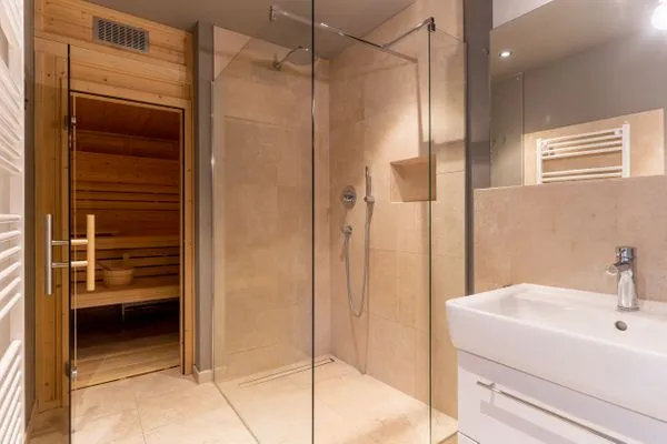 Dorf Domizil Ferienhaus Dorfremise SPO Dorf - 