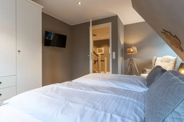 Dorf Domizil Ferienhaus Dorfremise SPO Dorf - 