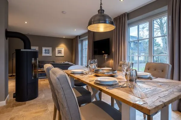 Dorf Domizil Ferienhaus Dorfremise SPO Dorf - 