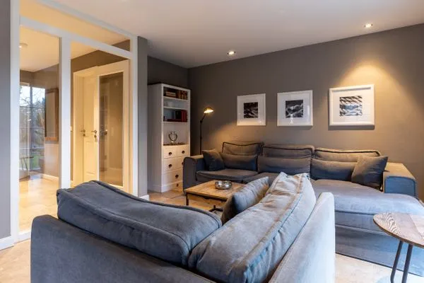 Dorf Domizil Ferienhaus Dorfremise SPO Dorf - 