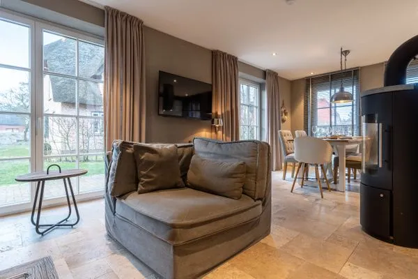 Dorf Domizil Ferienhaus Dorfremise SPO Dorf - 