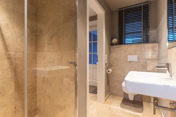 Dorf Domizil Ferienhaus Dorfremise SPO Dorf - 