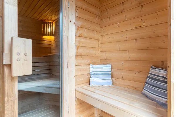 Dorf Domizil Reetdachhaus Strohhütte SPO Dorf - 