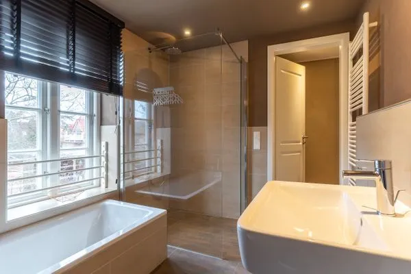 Dorf Domizil Reetdachhaus Strohhütte SPO Dorf - 