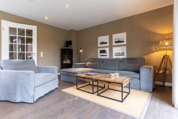 Dorf Domizil Reetdachhaus Strohhütte SPO Dorf - 