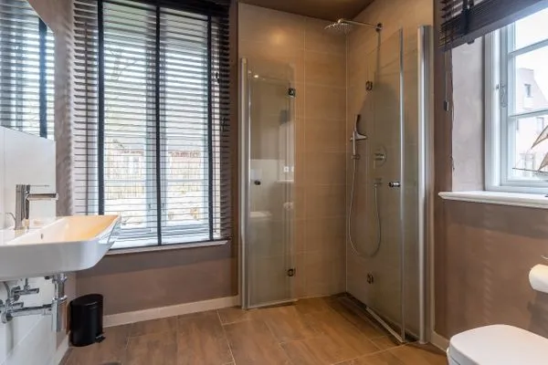 Dorf Domizil Reetdachhaus Strohhütte SPO Dorf - 