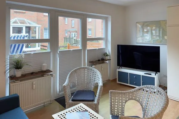 Wohnzimmer der Ferienwohnung Strandlöper in Wittdün auf Amrum Huus Heverknob Ferienwohnung *Strandlöper*