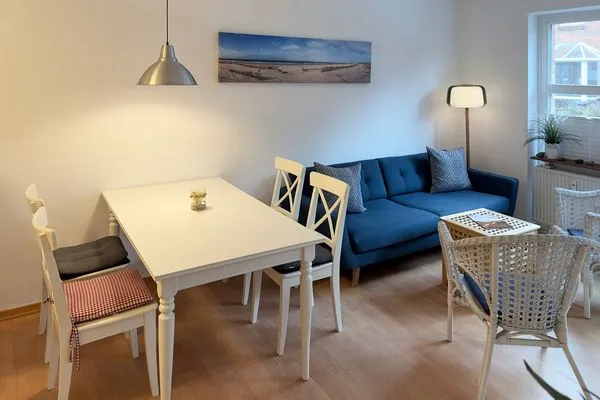 Wohnzimmer der Ferienwohnung Strandlöper in Wittdün auf Amrum Huus Heverknob Ferienwohnung *Strandlöper*