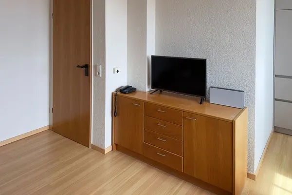 TV / Multimedia Haus *Südspitze 17* Ferienwohnung *Gaubenkieker*