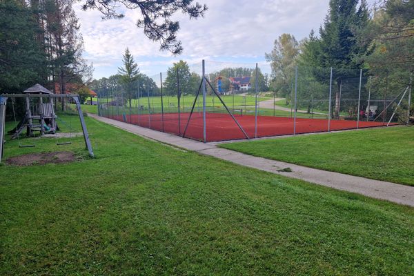  Ferienwohnung Bergblick Ferienwohnungen in Weissensee - Spielanlage