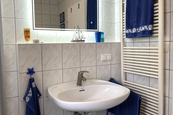  Lindenstraße 40 Wohnung 16 Zingst - Badezimmer