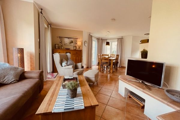  Mine-Heimat-Weg 10 Haus Kleines Leuchtfeuer Zingst - Wohnzimmer