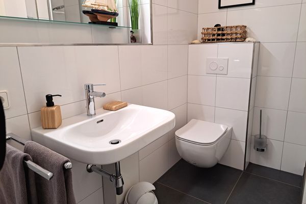 Achtern Diek Haus 7 Wohnung 3  - Badezimmer
