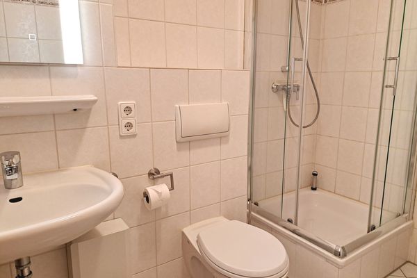 Achtern Diek Haus 12d Wohnung 6 Zingst - Badezimmer