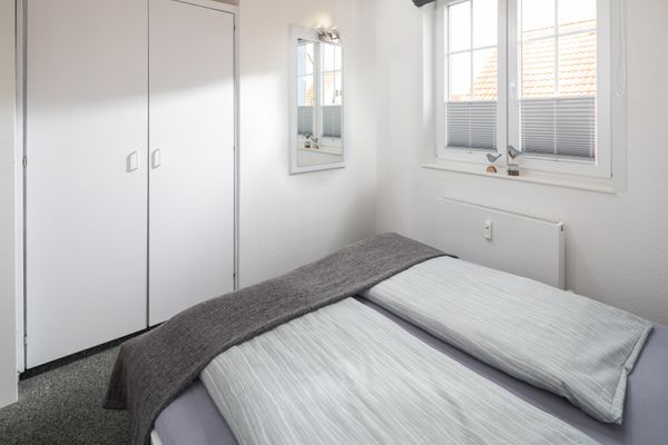  Haus Bielefeld Ferienwohnung 12  - Schlafzimmer