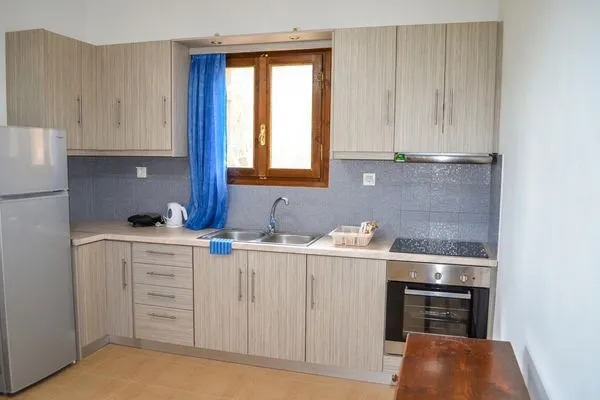 Küche / Küchenzeile  Petra-Mare 8