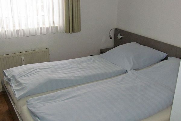  Haus Bielefeld Ferienwohnung 25 Norderney - Schlafzimmer