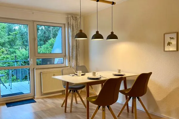  Ferienwohnung Am Nonnenbach Kressbronn - Essbereich