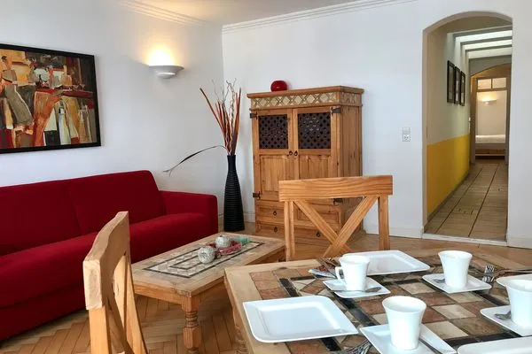 Multi-Fewo-Haus Auf dem Wall Ferienwohnung Am Stadtpark Lindau Insel - Essbereich im Wohnzimmer