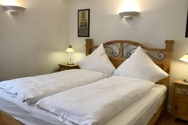 Multi-Fewo-Haus Auf dem Wall Ferienwohnung Am Stadtpark Lindau Insel - Schlafzimmer 2 - Doppelbett
