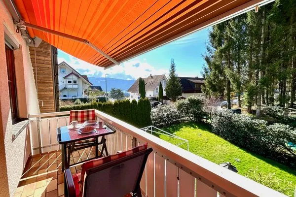  Ferienwohnung Blumenoase Lindau und Umgebung - Blick vom Balkon in die Berge