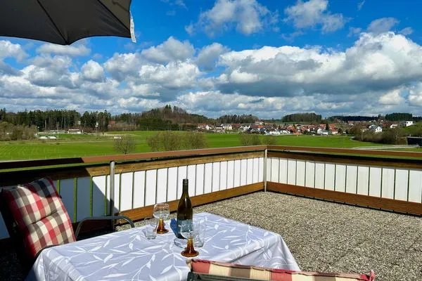  Ferienwohnung Blumenoase Lindau und Umgebung - Blick vom Balkon in die Berge