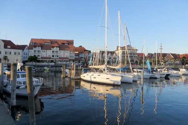  Ferienwohnung Fischerstrasse Langenargen - Segelhafen Langenargen