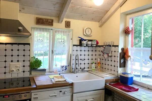  Ferienhaus am See Wasserburg - Küche