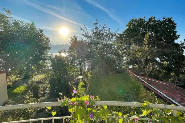  Ferienwohnung Idylle am See Lindau Insel - Blick auf Garten und See