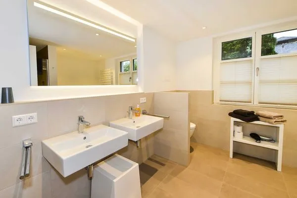  Ferienwohnung Luxus am Toskanapark Lindau und Umgebung - Badezimmer 1